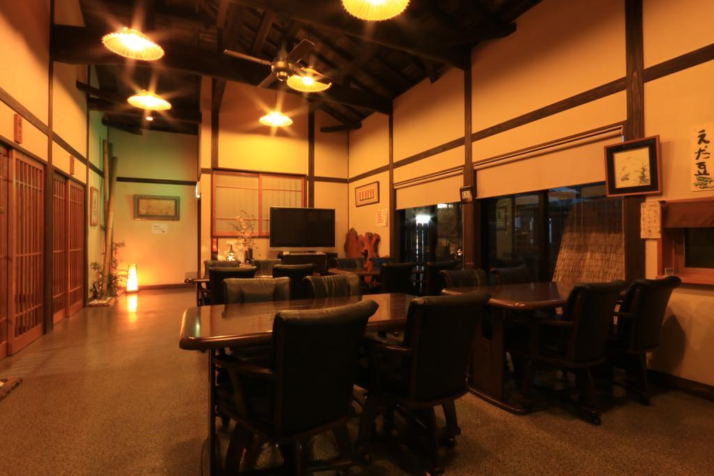 Отель Yunomoto Onsen Мияконодзё Экстерьер фото